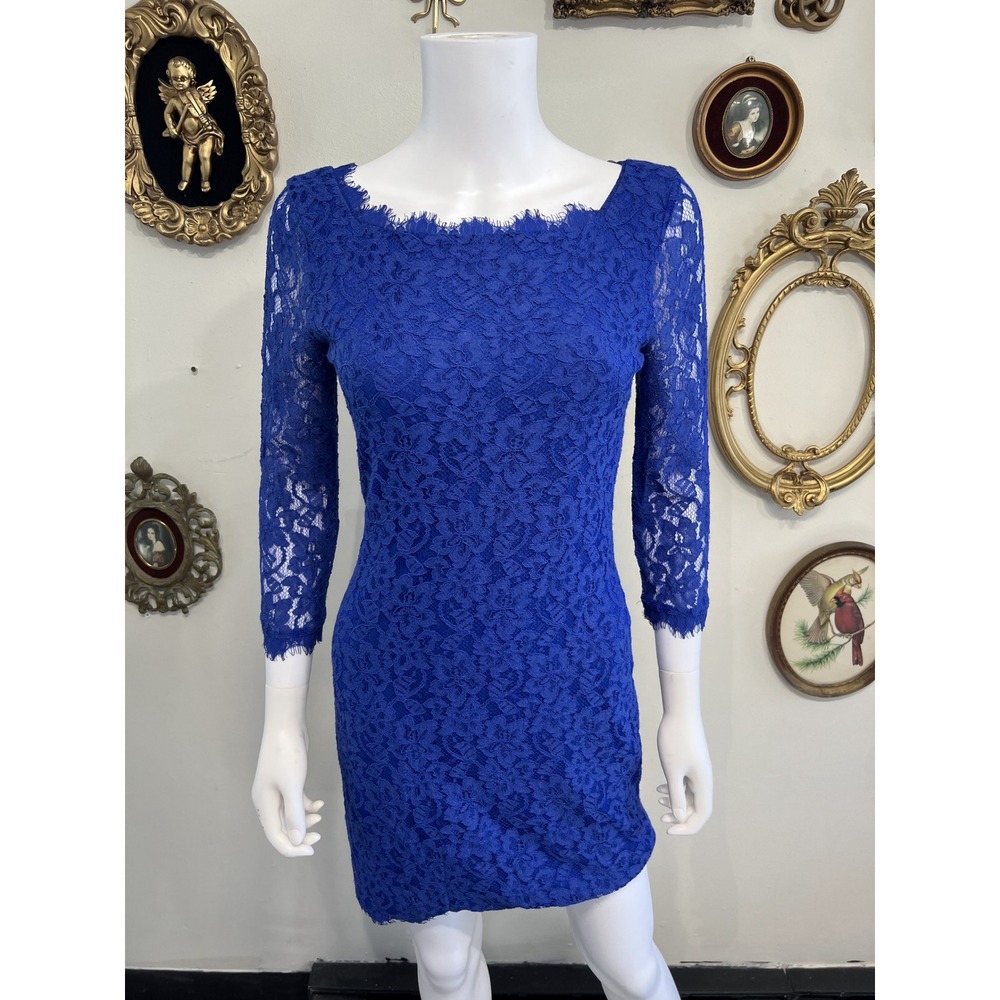 Diane von Furstenberg Royal Blue Floral Lace Boat Neck Cocktail Dress Size 2